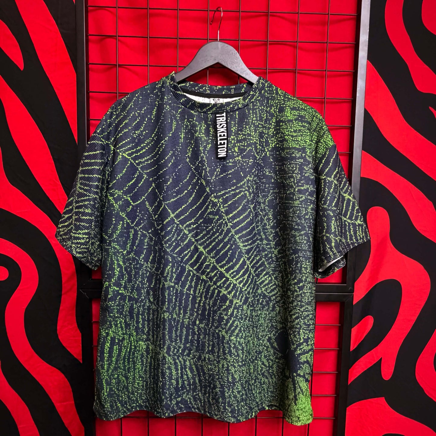 code//spider drop shoulder tee